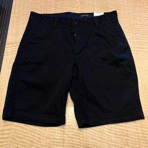 New with Tags Men’s Black St. John’s Bay Shorts Size 34